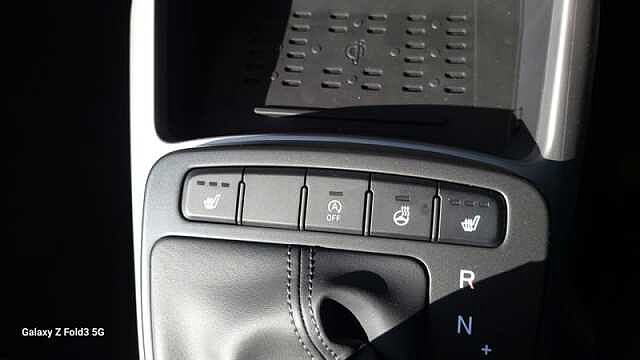 Hyundai i10 1.0 Premium Hatchback 5dr Petrol Auto Euro 6 (s/s) (63 ps)