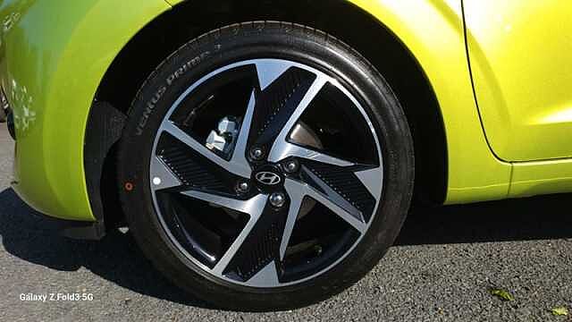 Hyundai i10 1.0 Premium Hatchback 5dr Petrol Auto Euro 6 (s/s) (63 ps)