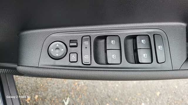 Hyundai INSTER Long Range 49kWh 02 SUV 5dr Electric Auto (115 ps)