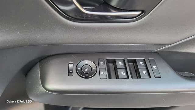 Hyundai KONA 1.6 h-GDi N Line S SUV 5dr Petrol Hybrid DCT Euro 6 (s/s) (141 ps) White