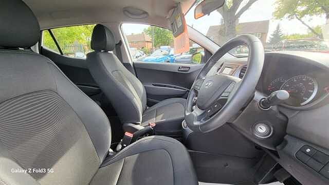 Hyundai I10 1.0 SE Hatchback 5dr Petrol Manual Euro 6 (67 ps) White