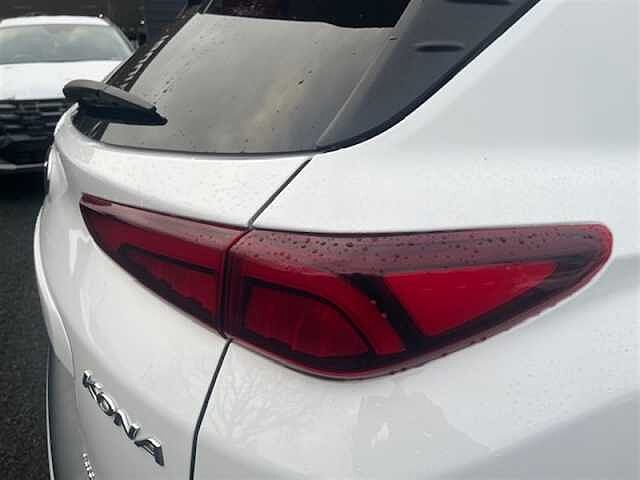 Hyundai KONA 1.6 h-GDi Ultimate SUV 5dr Petrol Hybrid DCT Euro 6 (s/s) (141 ps)