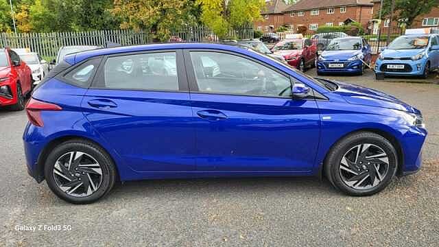 Hyundai I20 1.0 T-GDi MHEV SE Connect Hatchback 5dr Petrol Hybrid DCT Euro 6 (s/s) (100 ps) Blue