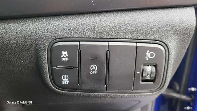 Hyundai I20 1.0 T-GDi MHEV SE Connect Hatchback 5dr Petrol Hybrid DCT Euro 6 (s/s) (100 ps) Blue
