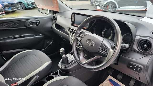 Hyundai i10 1.0 SE Connect Hatchback 5dr Petrol Manual Euro 6 (s/s) (67 ps)