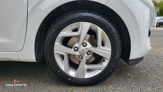 Hyundai i10 1.0 SE Connect Hatchback 5dr Petrol Manual Euro 6 (s/s) (67 ps)