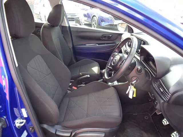 Hyundai BAYON 1.0 T-GDi MHEV SE Connect SUV 5dr Petrol Hybrid Manual Euro 6 (s/s) (100 ps) Blue
