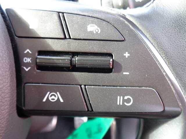 Hyundai BAYON 1.0 T-GDi MHEV Premium SUV 5dr Petrol Hybrid DCT Euro 6 (s/s) (100 ps) White