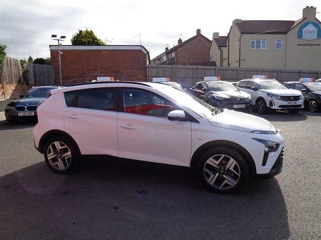 Hyundai BAYON 1.0 T-GDi MHEV Premium SUV 5dr Petrol Hybrid DCT Euro 6 (s/s) (100 ps) White