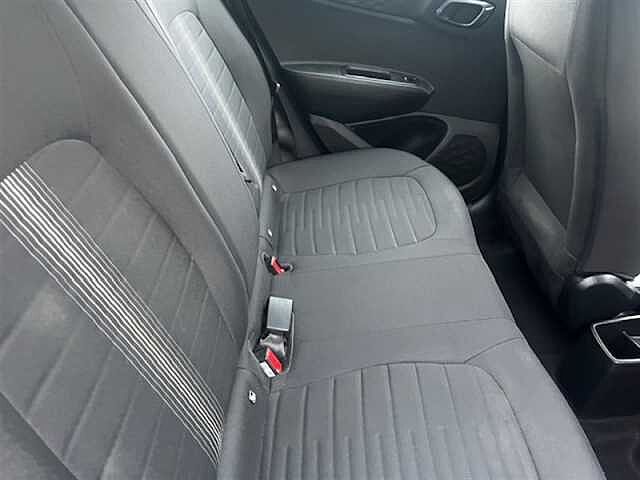 Hyundai i10 1.0 SE Connect Hatchback 5dr Petrol Manual Euro 6 (s/s) (67 ps)