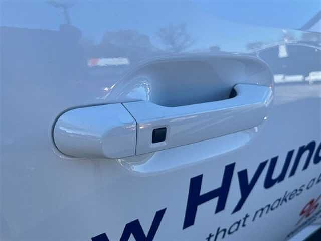 Hyundai INSTER Long Range 49kWh 02 SUV 5dr Electric Auto (115 ps)