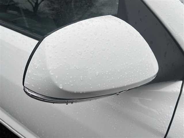 Hyundai i10 1.2 Premium Hatchback 5dr Petrol Auto Euro 6 (s/s) (84 ps)