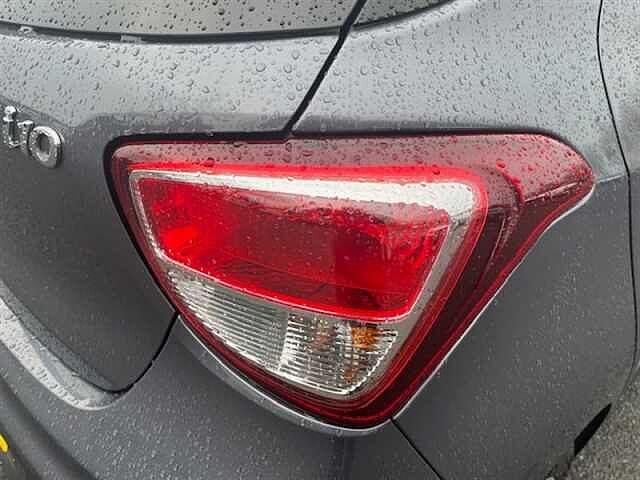 Hyundai i10 1.2 Premium SE Hatchback 5dr Petrol Auto Euro 6 (87 ps)