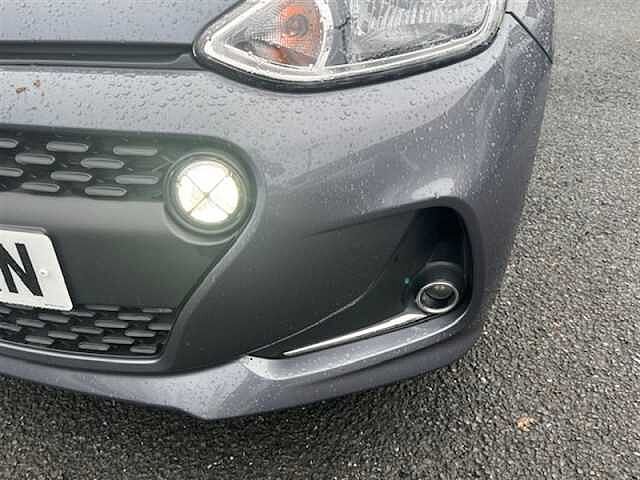 Hyundai i10 1.2 Premium SE Hatchback 5dr Petrol Auto Euro 6 (87 ps)