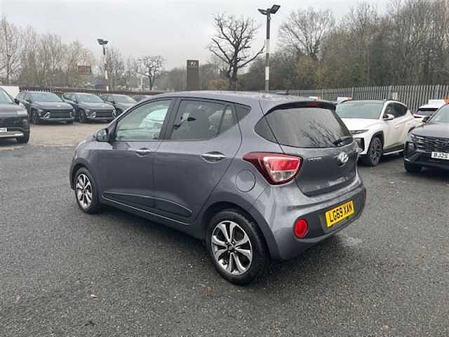 Hyundai i10 1.2 Premium SE Hatchback 5dr Petrol Auto Euro 6 (87 ps)
