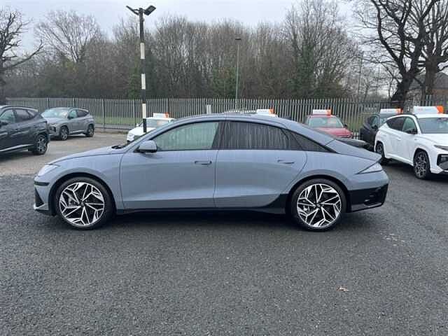 Hyundai IONIQ 6 77.4kWh Ultimate Saloon 4dr Electric Auto (228 ps)