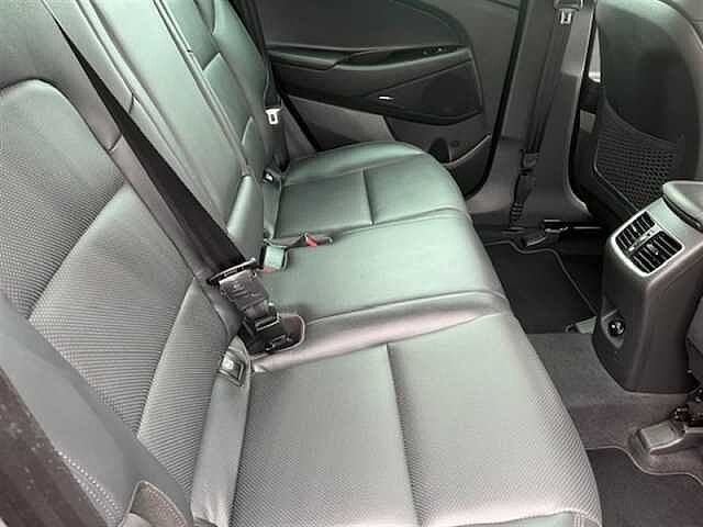 Hyundai TUCSON 1.6 GDi Premium SUV 5dr Petrol Manual Euro 6 (s/s) (132 ps)