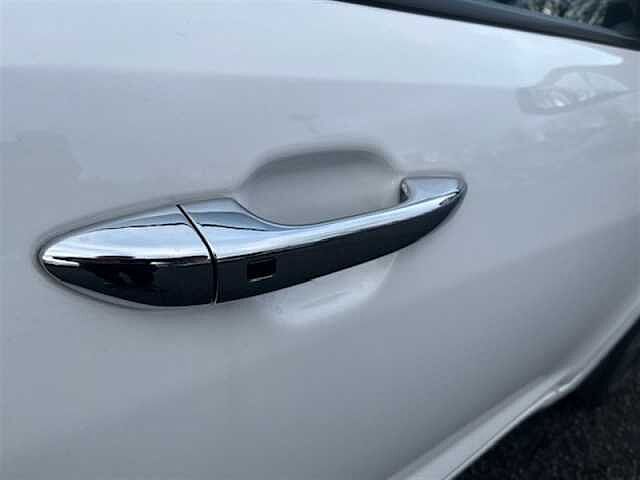 Hyundai I10 1.2 Premium Hatchback 5dr Petrol Auto Euro 6 (s/s) (84 ps) White