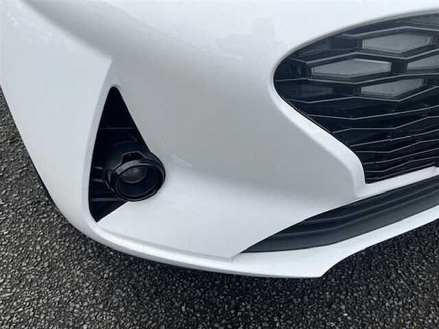 Hyundai I10 1.2 Premium Hatchback 5dr Petrol Auto Euro 6 (s/s) (84 ps) White