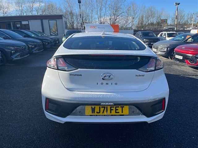 Hyundai IONIQ 1.6 h-GDi Premium Hatchback 5dr Petrol Hybrid DCT Euro 6 (s/s) (141 ps)