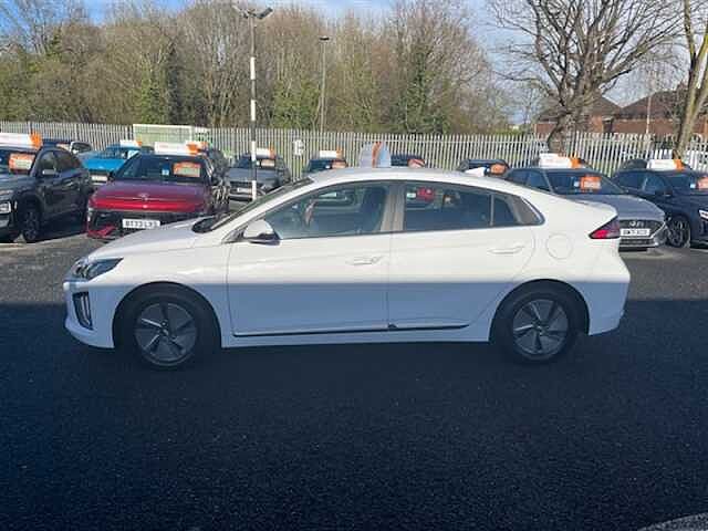 Hyundai IONIQ 1.6 h-GDi Premium Hatchback 5dr Petrol Hybrid DCT Euro 6 (s/s) (141 ps)