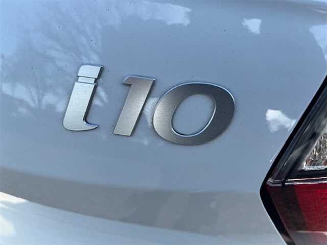 Hyundai I10 1.0 Premium Hatchback 5dr Petrol Auto Euro 6 (s/s) (63 ps) White