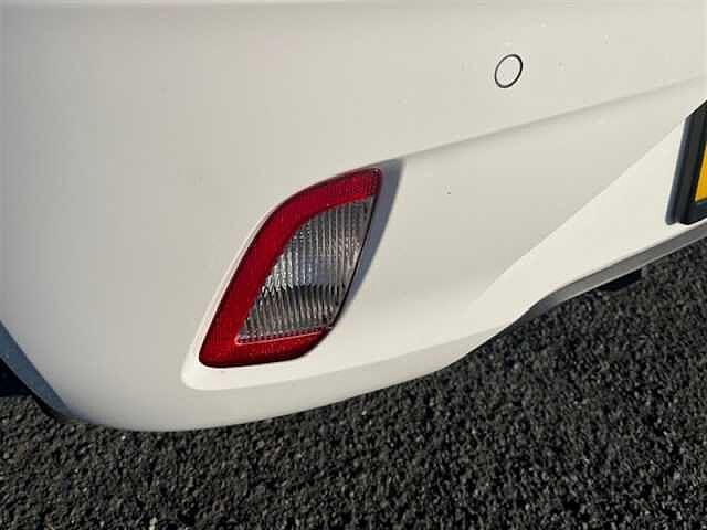 Hyundai I10 1.0 Premium Hatchback 5dr Petrol Auto Euro 6 (s/s) (63 ps) White