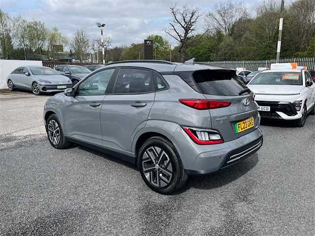 Hyundai KONA 39kWh Premium SUV 5dr Electric Auto (10.5kW Charger) (136 ps) Grey