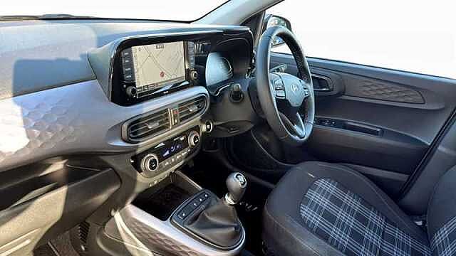 Hyundai i10 1.2 Premium Hatchback 5dr Petrol Manual Euro 6 (s/s) (79 ps)