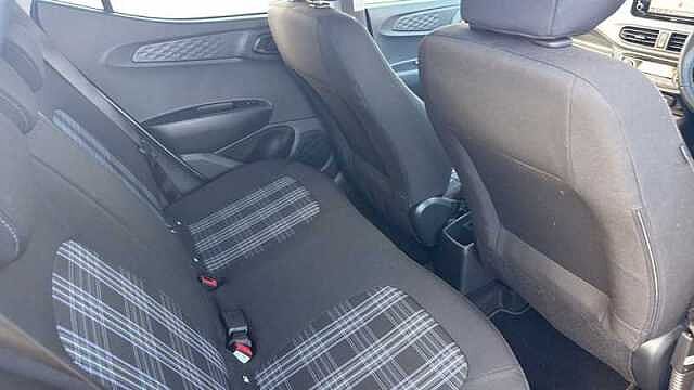 Hyundai i10 1.2 Premium Hatchback 5dr Petrol Manual Euro 6 (s/s) (79 ps)