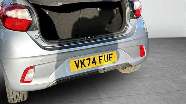 Hyundai i10 1.2 Premium Hatchback 5dr Petrol Manual Euro 6 (s/s) (79 ps)