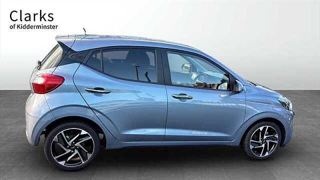 Hyundai i10 1.2 Premium Hatchback 5dr Petrol Manual Euro 6 (s/s) (79 ps)