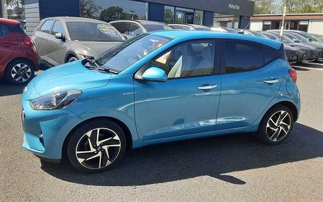 Hyundai i10 1.2 Premium Hatchback 5dr Petrol Auto Euro 6 (s/s) (84 ps)