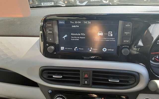 Hyundai i10 1.2 Premium Hatchback 5dr Petrol Auto Euro 6 (s/s) (84 ps)