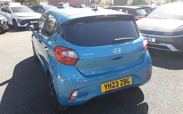 Hyundai i10 1.2 Premium Hatchback 5dr Petrol Auto Euro 6 (s/s) (84 ps)