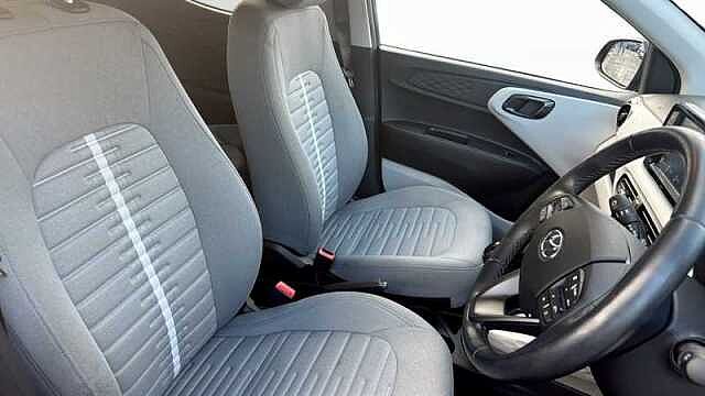 Hyundai I10 1.2 Premium Hatchback 5dr Petrol Auto Euro 6 (s/s) (84 ps) Grey