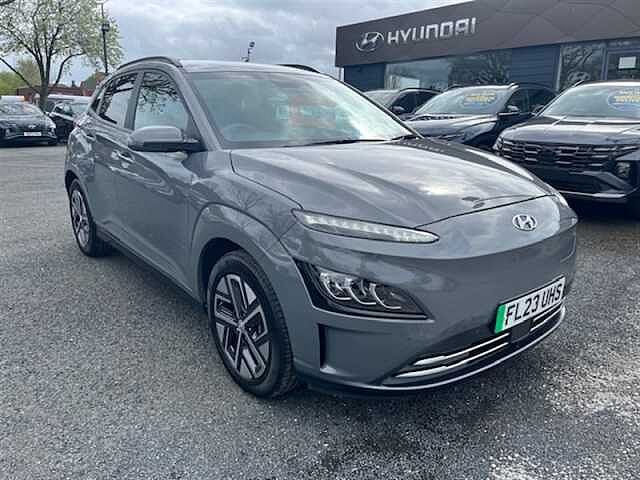 Hyundai KONA 39kWh Premium SUV 5dr Electric Auto (10.5kW Charger) (136 ps)