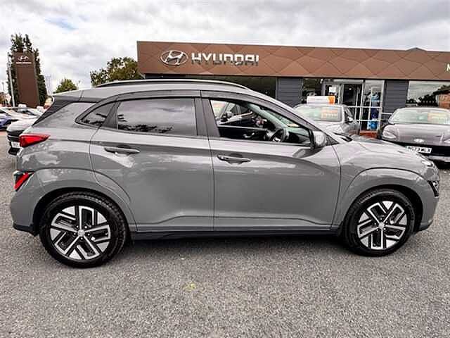 Hyundai KONA 64kWh Ultimate SUV 5dr Electric Auto (10.5kW Charger) (204 ps)