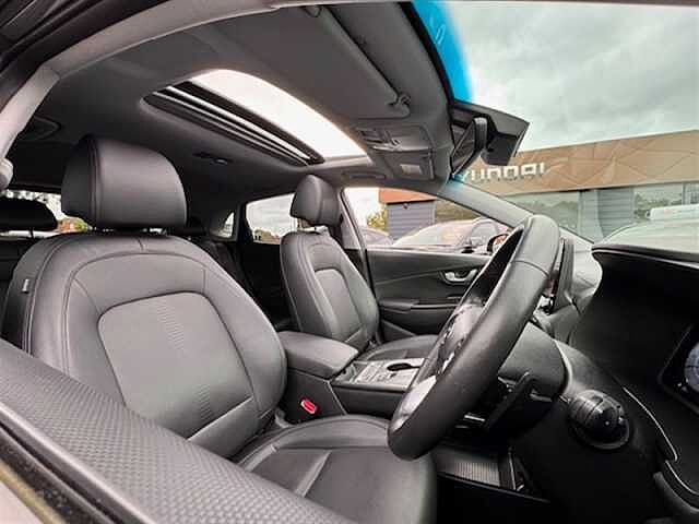 Hyundai KONA 64kWh Ultimate SUV 5dr Electric Auto (10.5kW Charger) (204 ps)