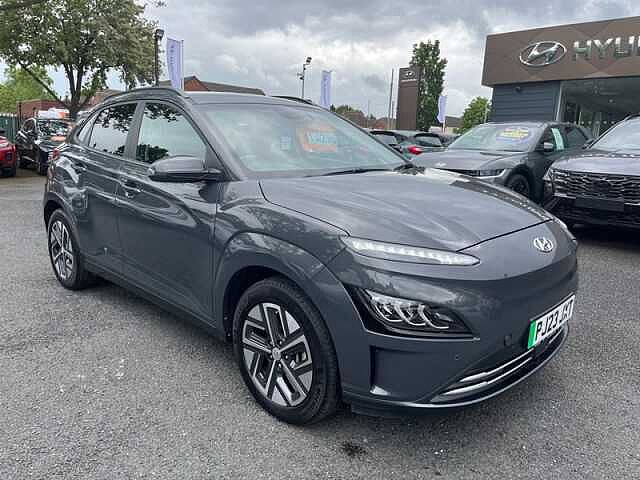 Hyundai KONA 39kWh Premium SUV 5dr Electric Auto (10.5kW Charger) (136 ps)