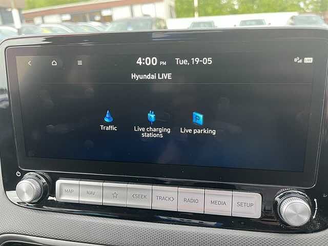 Hyundai KONA 39kWh Premium SUV 5dr Electric Auto (10.5kW Charger) (136 ps)
