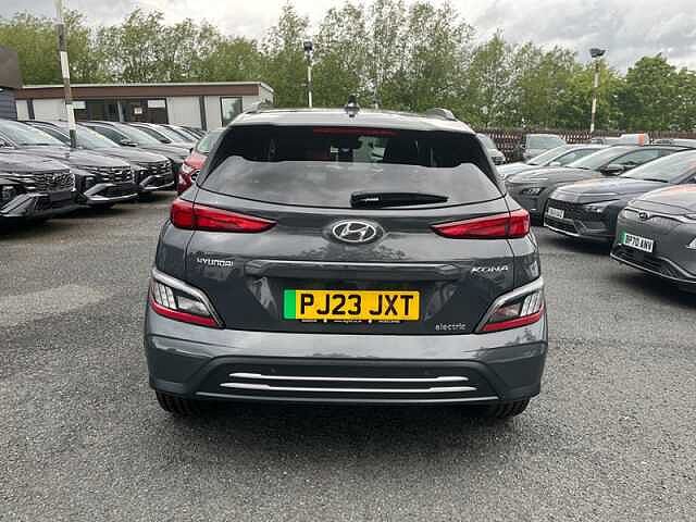 Hyundai KONA 39kWh Premium SUV 5dr Electric Auto (10.5kW Charger) (136 ps)