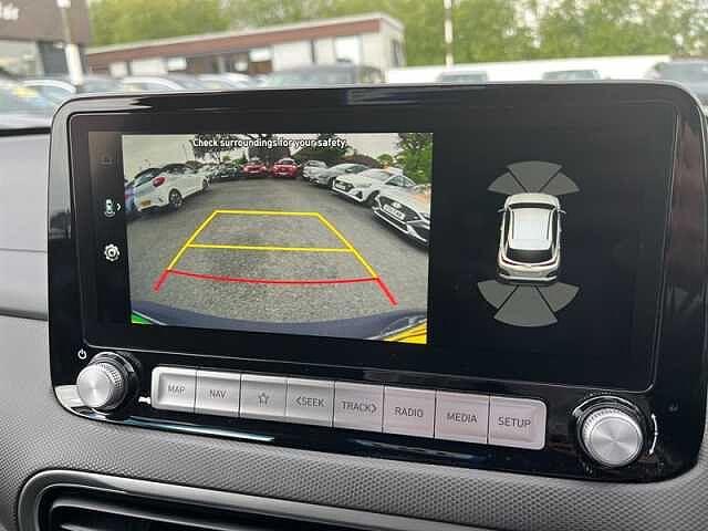 Hyundai KONA 39kWh Premium SUV 5dr Electric Auto (10.5kW Charger) (136 ps)
