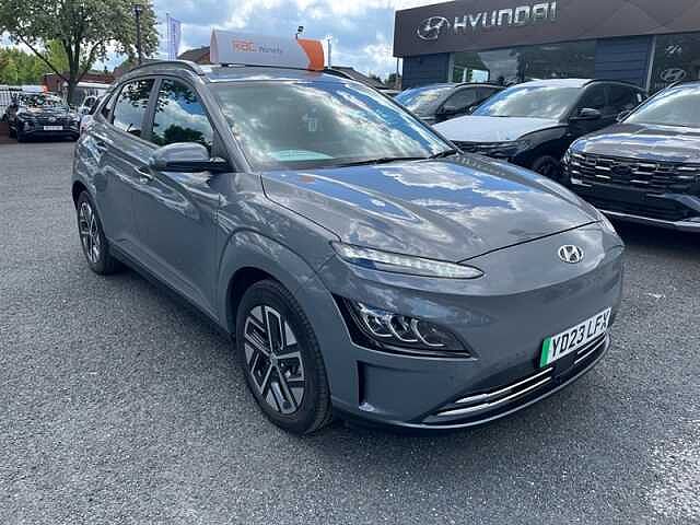 Hyundai KONA 39kWh Premium SUV 5dr Electric Auto (10.5kW Charger) (136 ps)