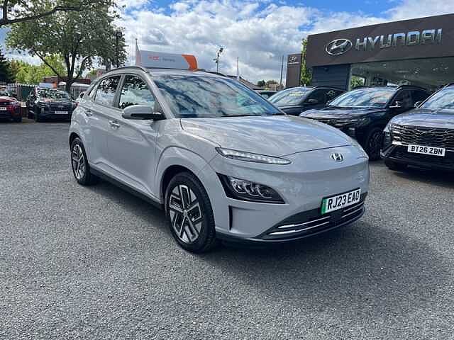 Hyundai KONA 64kWh Premium SUV 5dr Electric Auto (10.5kW Charger) (204 ps)