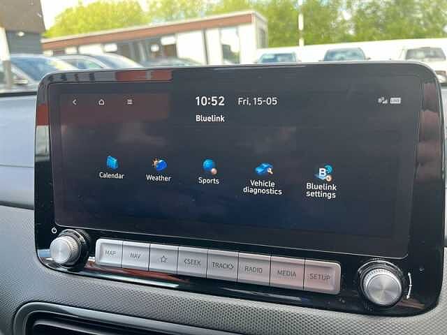 Hyundai KONA 64kWh Premium SUV 5dr Electric Auto (10.5kW Charger) (204 ps)