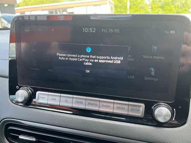 Hyundai KONA 64kWh Premium SUV 5dr Electric Auto (10.5kW Charger) (204 ps)