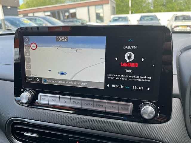 Hyundai KONA 64kWh Premium SUV 5dr Electric Auto (10.5kW Charger) (204 ps)