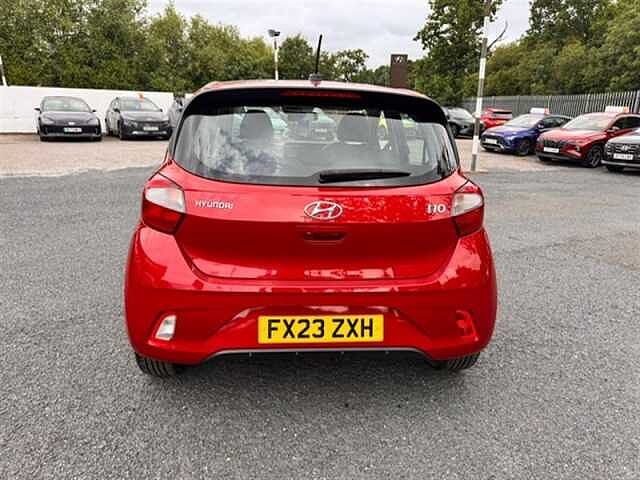 Hyundai I10 1.0 SE Connect Hatchback 5dr Petrol Manual Euro 6 (s/s) (67 ps) Red