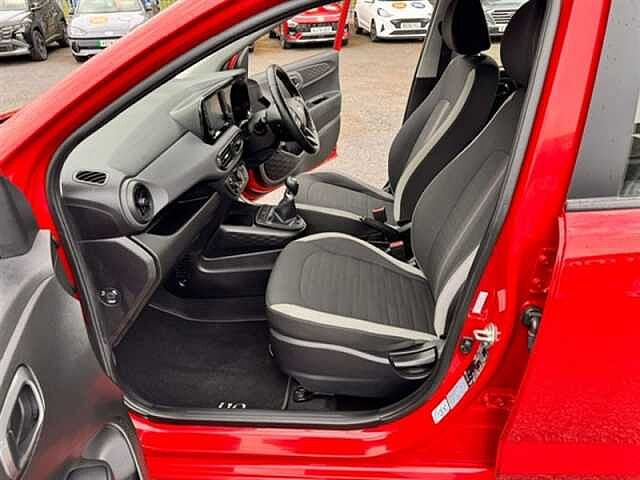 Hyundai I10 1.0 SE Connect Hatchback 5dr Petrol Manual Euro 6 (s/s) (67 ps) Red
